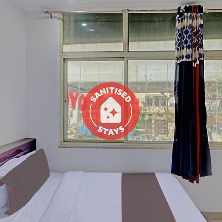 Oyo 81168 Collection O Dwarka Mor New Delhi Bagian luar foto