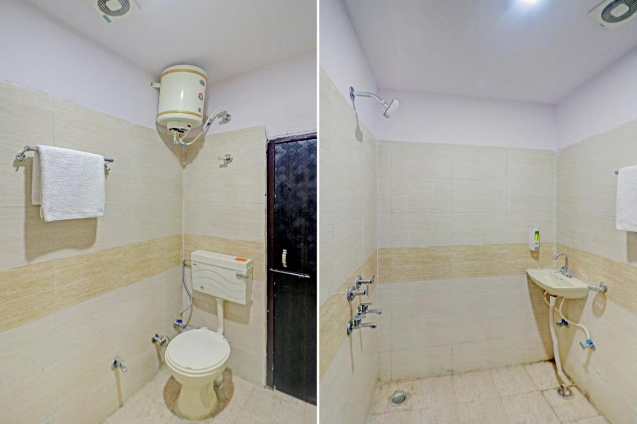 Oyo 81168 Collection O Dwarka Mor New Delhi Bagian luar foto